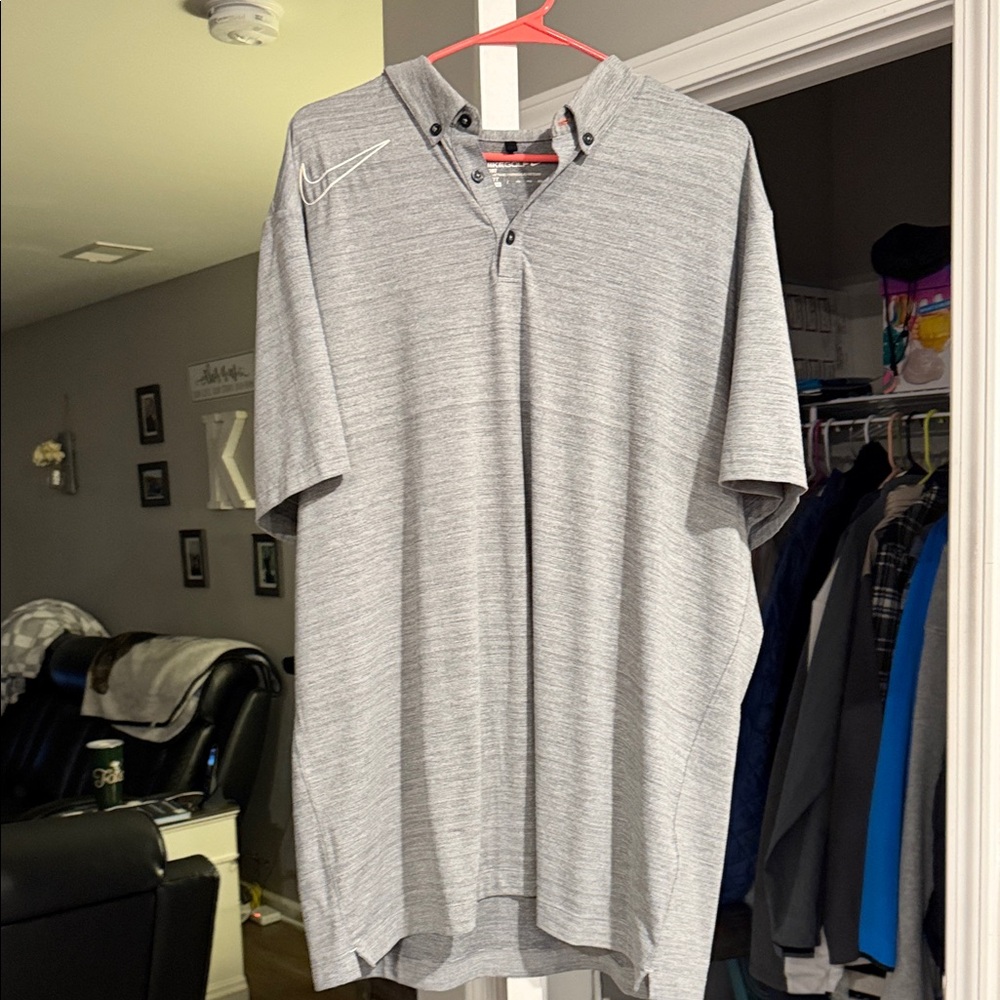 Men’s XXL Nike Golf Polo